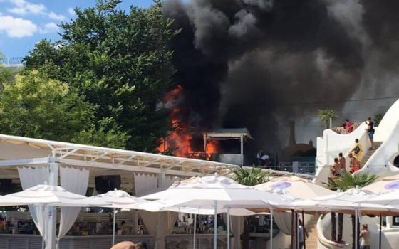 Пожар в Аркадии: спасатели выехали к клубу “Ibiza” (фото) usionline.com Пожар в Аркадии: спасатели выехали к клубу “Ibiza” (фото) «фото»