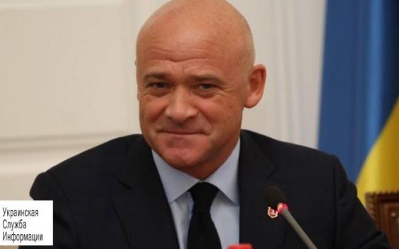 “Кто на кого учился”: у Труханова диссертация на тему симптомов жертвы, у Брындака – о репрессиях, а у Подгородинского – о торговле людьми usionline.com “Кто на кого учился”: у Труханова диссертация на тему симптомов жертвы, у Брындака – о репрессиях, а у Подгородинского – о торговле людьми «фото»