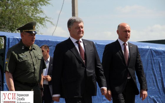 Президент Украины и премьер Молдовы на границе с “ПМР”: историческая встреча под Одессой (фото) «фото»