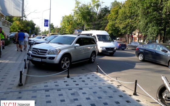 Ресторан создал транспортный коллапс на 7 Фонтана (фото) usionline.com Ресторан создал транспортный коллапс на 7 Фонтана (фото) «фото»
