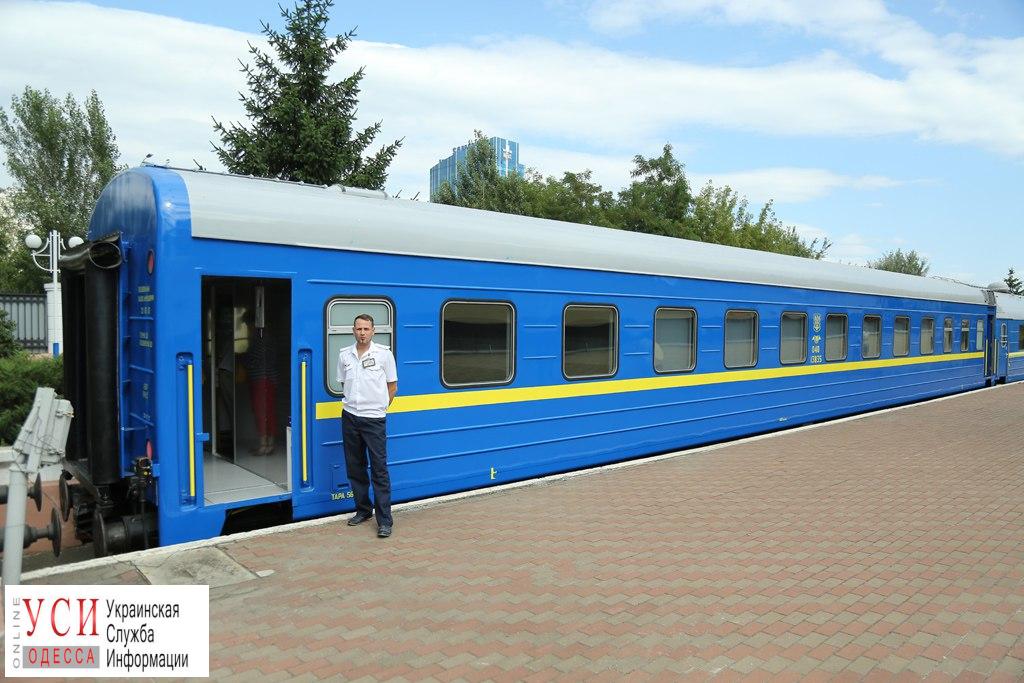 “Укрзалізниця” проведет капремонт своих вагонов: первый обновленный уже через пару дней доставят в Одессу (фото) «фото»