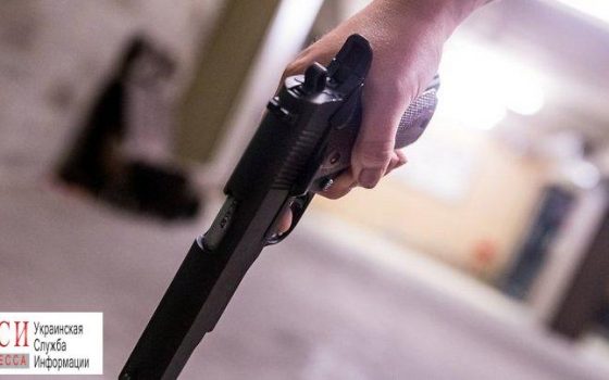 Стрельба в Суворовском районе: пьяный мужчина ранил сам себя usionline.com Стрельба в Суворовском районе: пьяный мужчина ранил сам себя «фото»