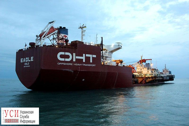 Китайские подрядчики начали углублять дно в порту “Южный” «фото»