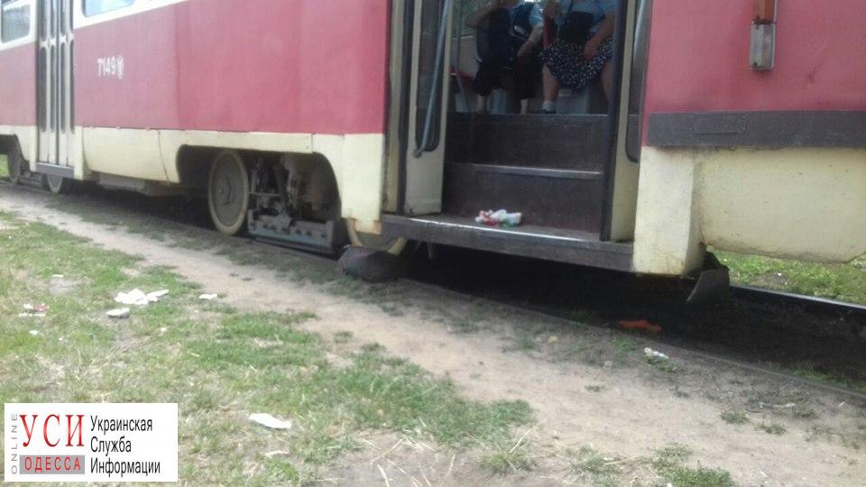 В Одессе подросток попал под колеса трамвая (фото) «фото»