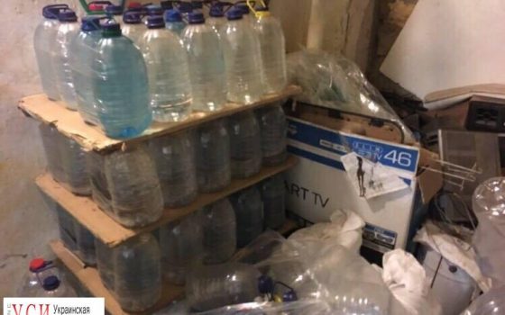 В Малиновском районе обнаружили подпольный цех по разливу контрафактного алкоголя (фото) «фото»