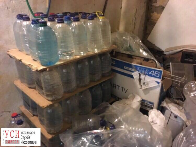 В Малиновском районе обнаружили подпольный цех по разливу контрафактного алкоголя (фото) «фото»