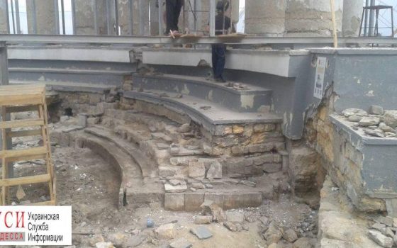 В мэрии удивлены, что Воронцовская колоннада не обрушилась «фото»