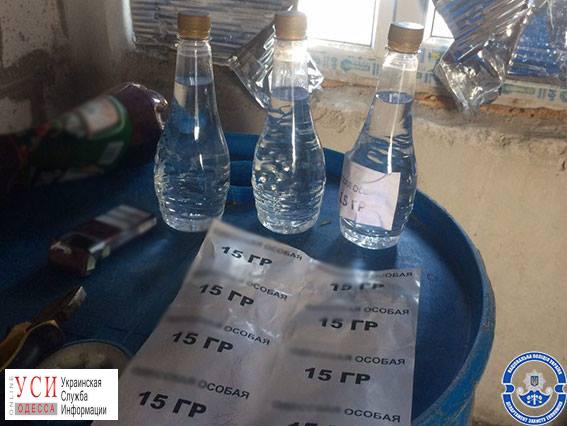 В Одесской области нашли 1 500 литров спиртовой смеси для изготовления фальсификата (фото) «фото»