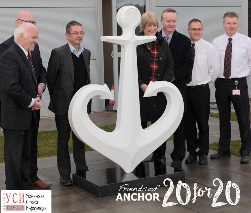 Шотландцы “позаимствовали” туристический символ Одессы для борьбы с раком (фото) «фото»
