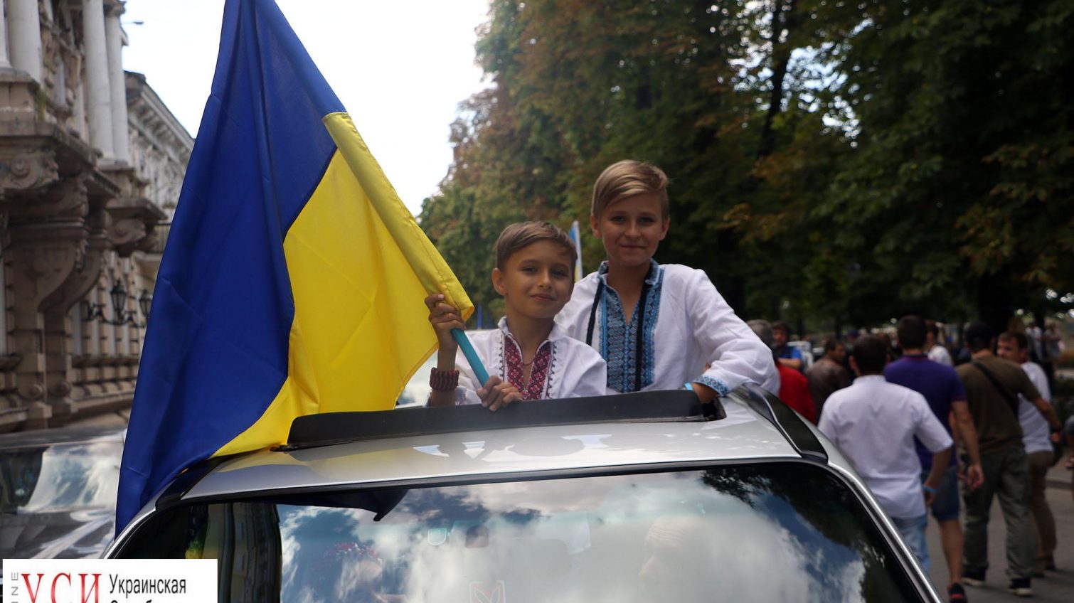 День Независимости на колесах: в Одессе прошел патриотический автопробег (фоторепортаж) «фото»