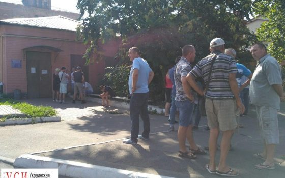 Митинг под СИЗО: активисты выступают против акции устрашения в изоляторе (фото) «фото»