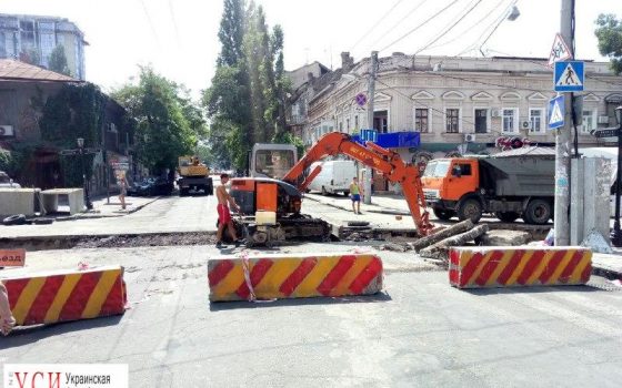 Причина огромных пробок на Канатной — ремонт теплотрассы (фото) «фото»