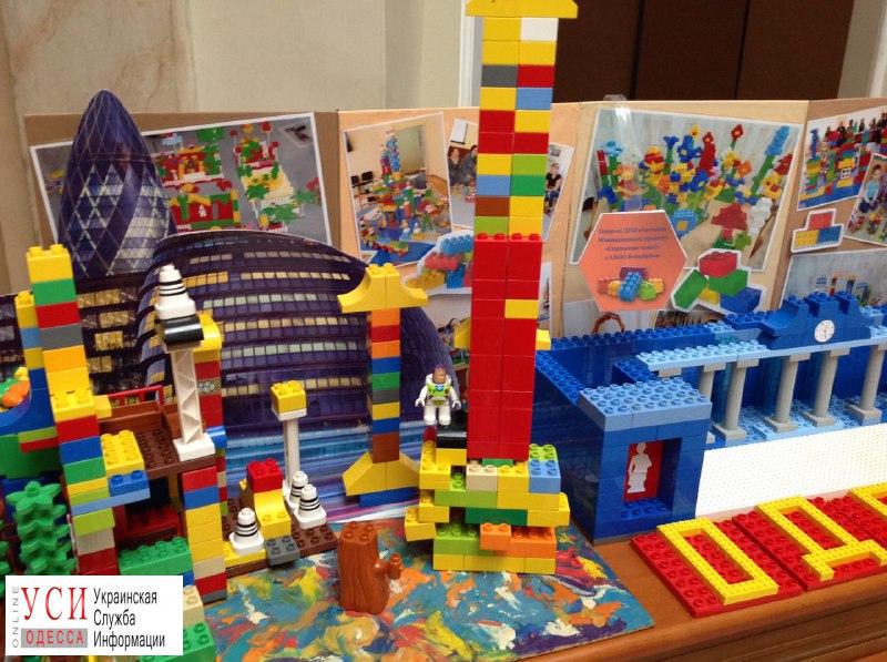 Воспитанники детских садов сделали из Lego небоскребы, корабли и даже макет мэрии «фото»