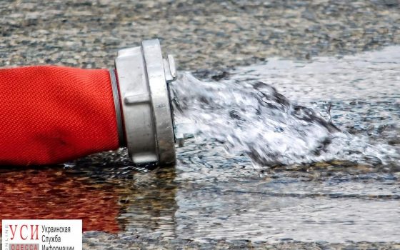 Пенсионеры сильно обгорели, пытаясь потушить дачу «фото»