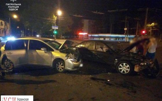 ДТП в Одессе: женщина попала в больницу (фото) usionline.com ДТП в Одессе: женщина попала в больницу (фото) «фото»