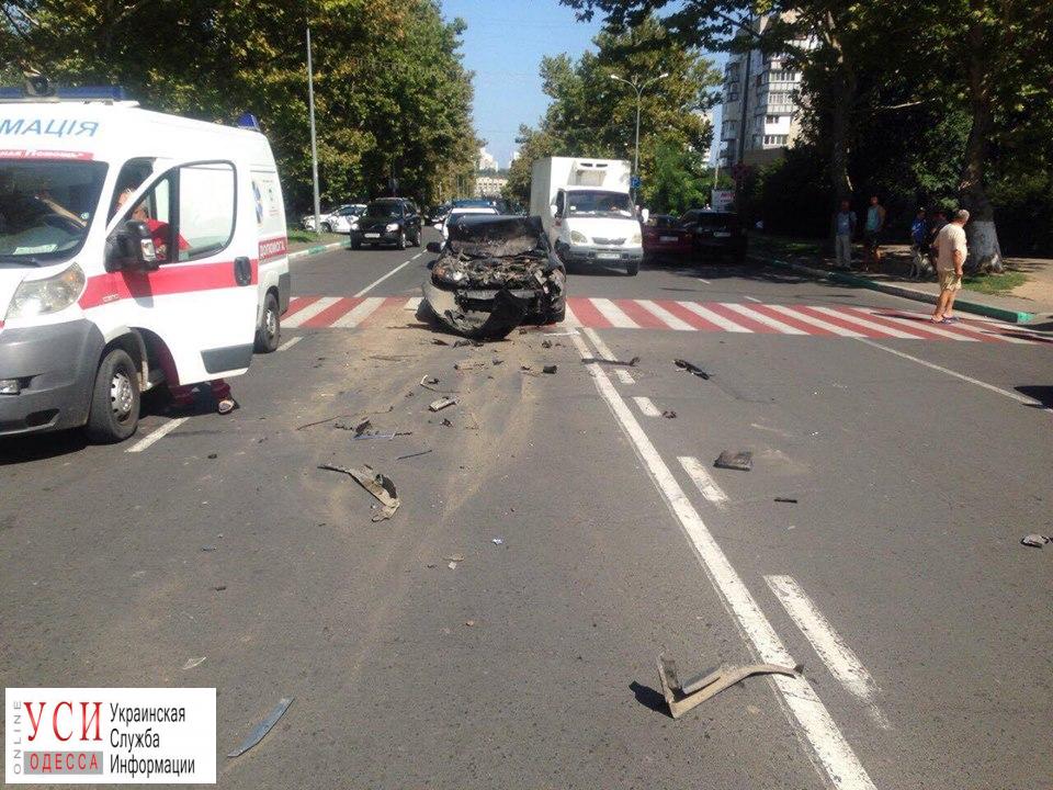 Черноморск: в полицию сообщили о взрыве автомобиля (фото) «фото»
