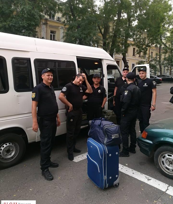 Одесские полицейские отправились в зону АТО (фото) «фото»