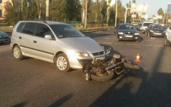 В Суворовском районе иномарка сбила мотоциклиста (фото) usionline.com В Суворовском районе иномарка сбила мотоциклиста (фото) «фото»