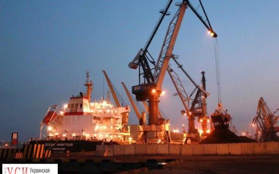 В порт Южного прибыла первая партия “отопительного” угля из США «фото»