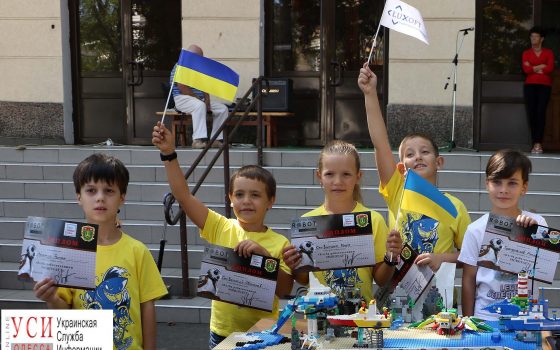 Движущиеся руки и самоходные машины: одесситы показали своих роботов (фото) usionline.com Движущиеся руки и самоходные машины: одесситы показали своих роботов (фото) «фото»