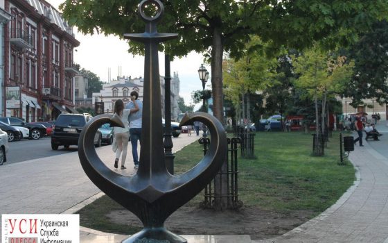 Одесский горсовет покупает четыре “якоря-сердца” для повышения привлекательности Одессы «фото»
