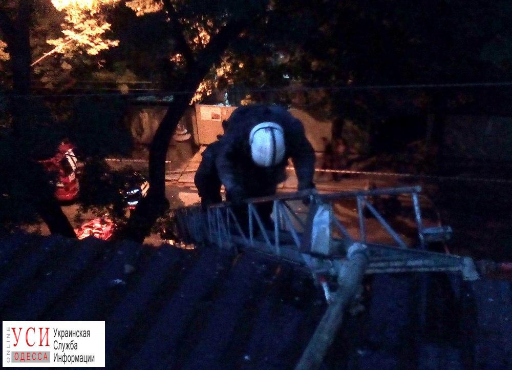Масштабный пожар в старинном доме ночью из хостела на Садовой эвакуировали людей (фото) «фото»