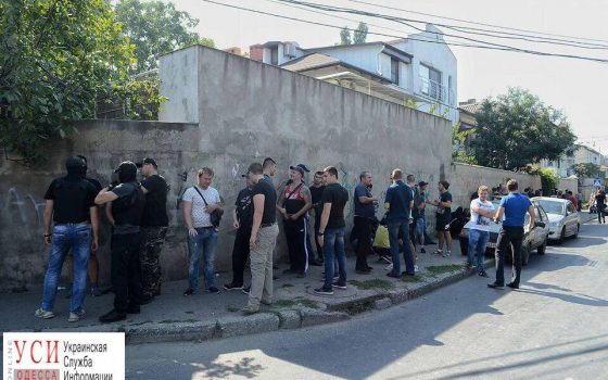 В Одессе начались беспорядки, организованные группировкой Корчинского (фото) «фото»