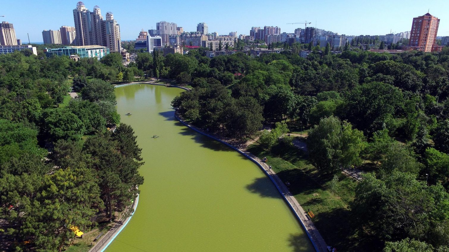 В Одессе потратят почти 200 тысяч на проект реконструкции прудов в парке Победы «фото»