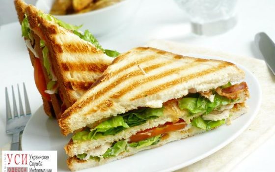 В ночных поездах “Укрзалізниця” введет новое меню: будут супы и сэндвичи «фото»