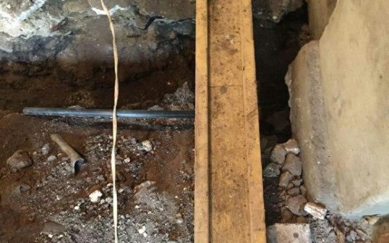 Ремонт трубопровода: жители дома в центре Одессы уже 9 дней живут без воды (фото) usionline.com Ремонт трубопровода: жители дома в центре Одессы уже 9 дней живут без воды (фото) «фото»