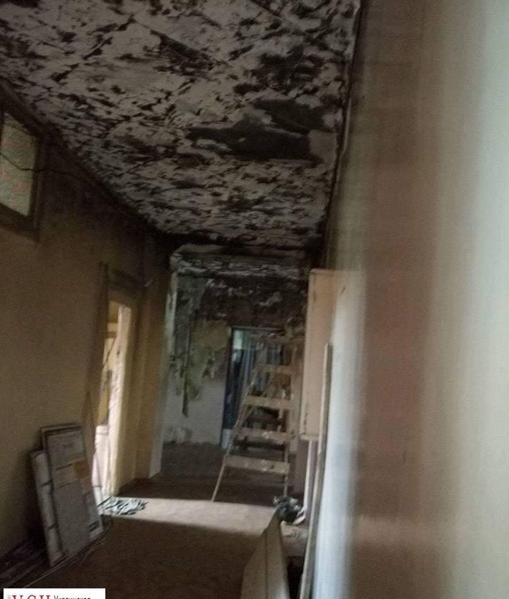 Подробности пожара в 11-й больнице: вспыхнуло из-за забытого чайника, пожарным преграждал дорогу шлагбаум «фото»
