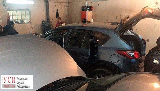 В Одессе арестовали банду угонщиков, которые использовали “глушители” (фото) «фото»