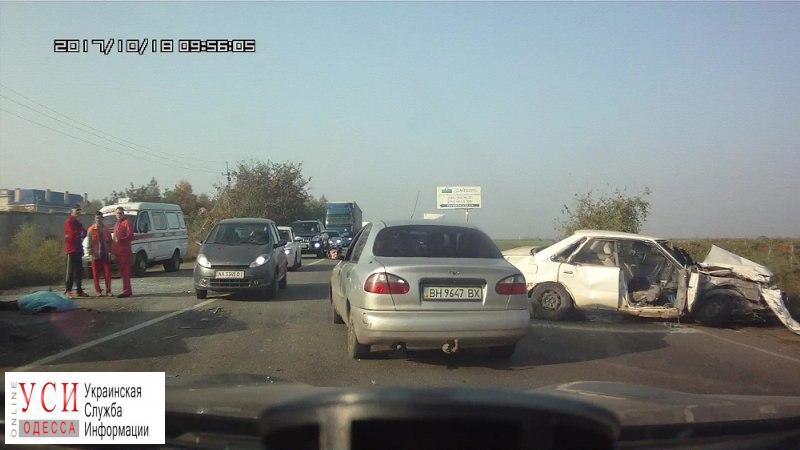 На трассе под Одессой произошла смертельная авария (фото) «фото»