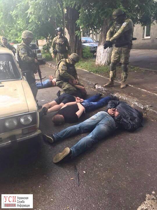 В Одессе члены ОПГ ожидают суда за вооруженные нападения на горожан (фото) «фото»