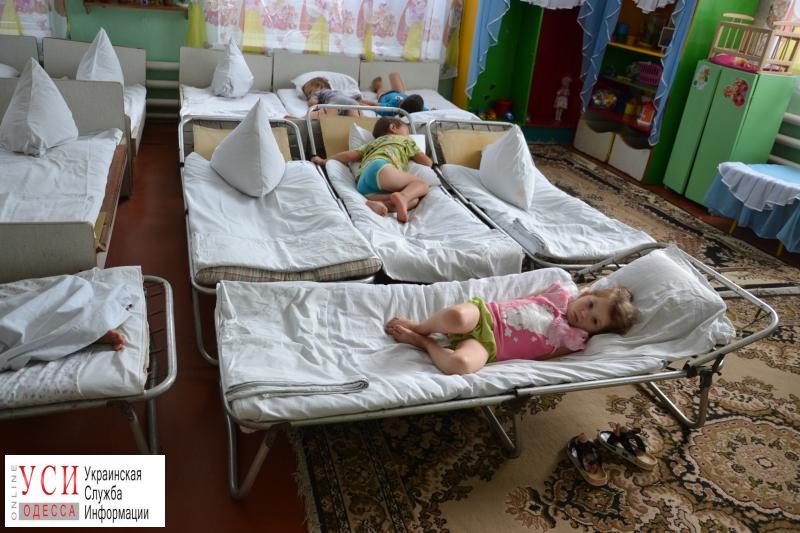 Сгнивший пол, плесень и неработающие туалеты: родители из села в Одесской области показали состояние местного детсада (фото) «фото»