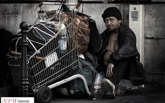 В Одессе бездомного обвинили в краже уличных камер и фонарей usionline.com В Одессе бездомного обвинили в краже уличных камер и фонарей «фото»