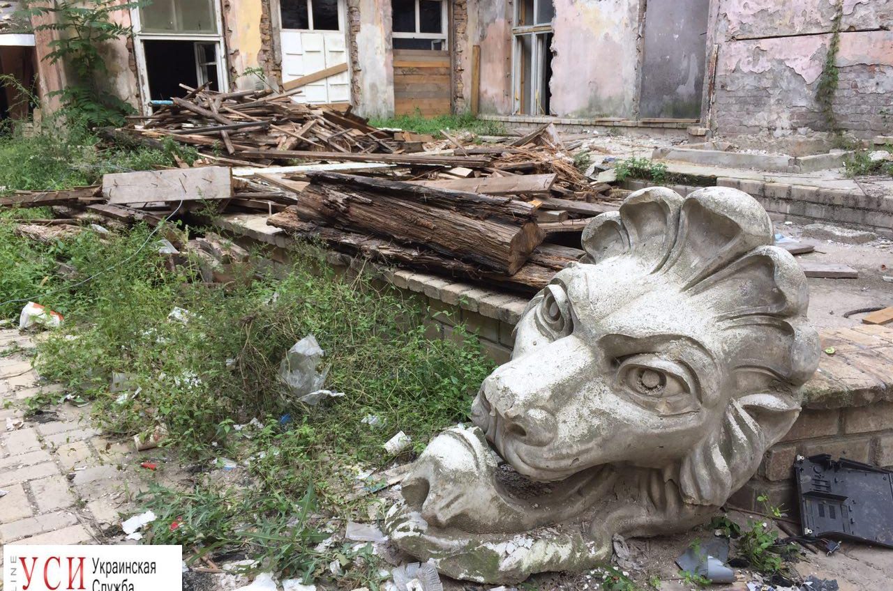 Одесситы просят Порошенко восстановить Дом Руссова «фото»