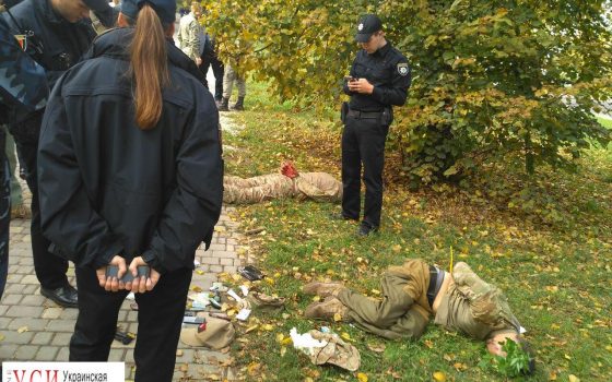 Полиция: устроившие драку в парке Шевченко активисты оказались простыми пьяницами «фото»