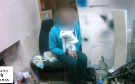 В Одессе полицейские освободили заложника, которого держали на цепи в подсобке (видео) «фото»