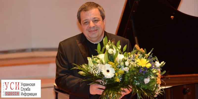Одесский пианист установил уникальный рекорд «фото»