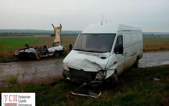 В Одесской области столкнулись легковушка и микроавтобус: есть погибший (фото) «фото»