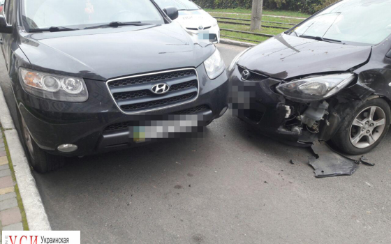 В ДТП на Таирова повреждены три иномарки (фото) «фото»