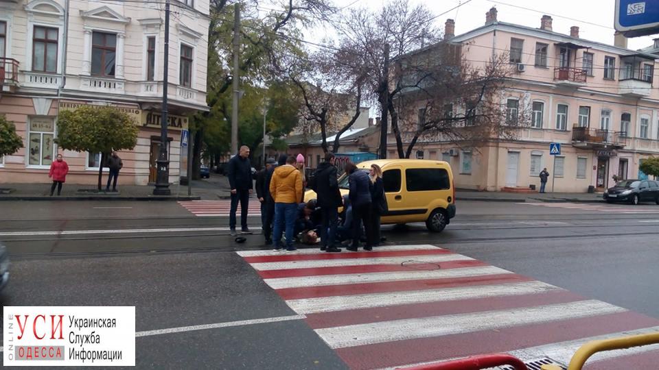 В центре Одессы сбили девушку на пешеходном переходе (фото) «фото»