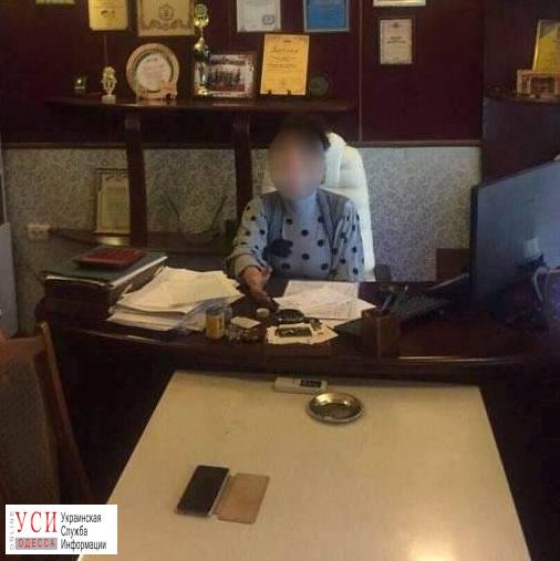 Директора одесского ТЮЗа задержали за взятку в 5 тысяч гривен (фото) «фото»