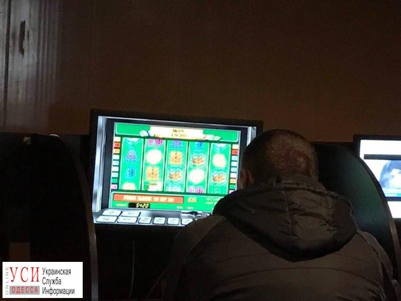 В Суворовском районе прикрыли два интернет-казино (фото) «фото»