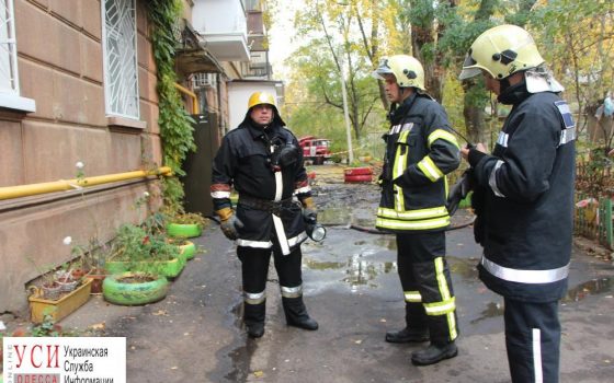 Одесса: спасатели вытащили двух людей из огня (фото) «фото»