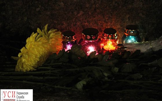 В Одессе прошел траурный митинг в память погибшей Амины Окуевой (фото) «фото»