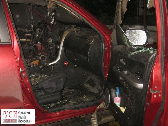 В Шабо неизвестные сожгли машину (фото) «фото»