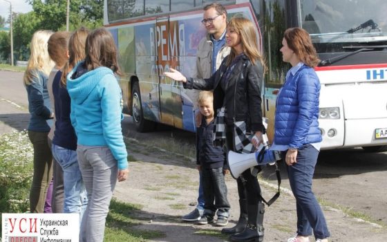 Оксана Марченко на “Интере” построит дом для девочки, которая в 14 лет стала “мамой” для младших братьев и сестры «фото»