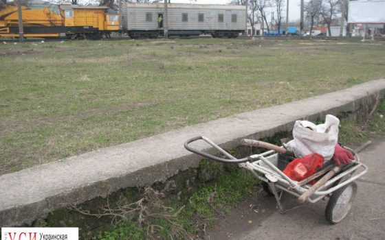 Одесситы просят власть благоустроить пустырь возле школы № 19 (фото) «фото»